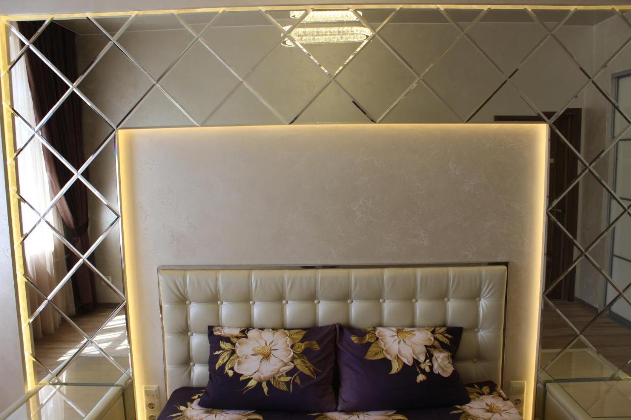Luxury Apartment In Downtown, Near River Esplanade Charkiv Esterno foto